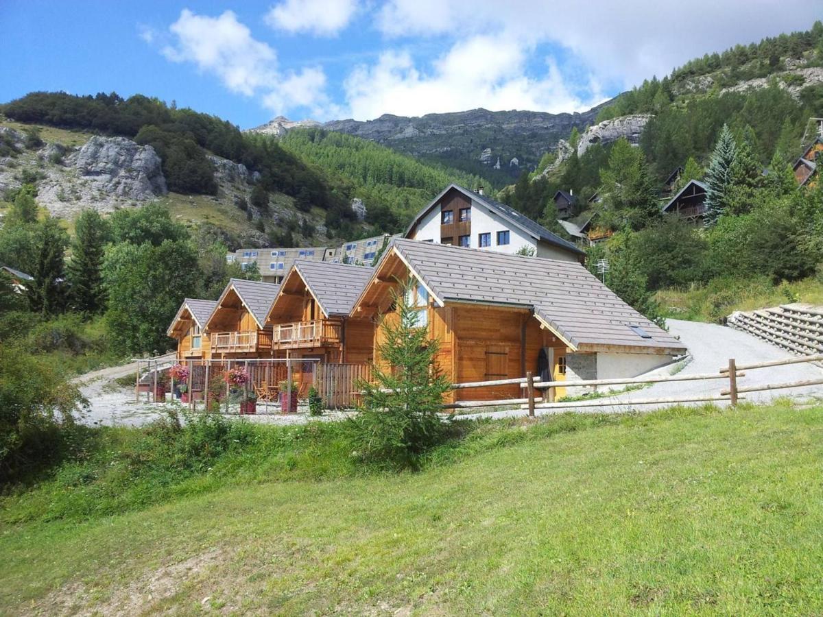Chalet 6 Pers Avec Spa, Terrasse Plein Sud A Saint-Michel-De-Chaillol - Fr-1-393-22 ภายนอก รูปภาพ